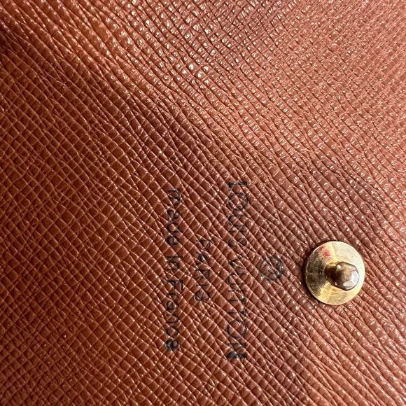 Louis Vuitton wallet - Picture 4 of 4